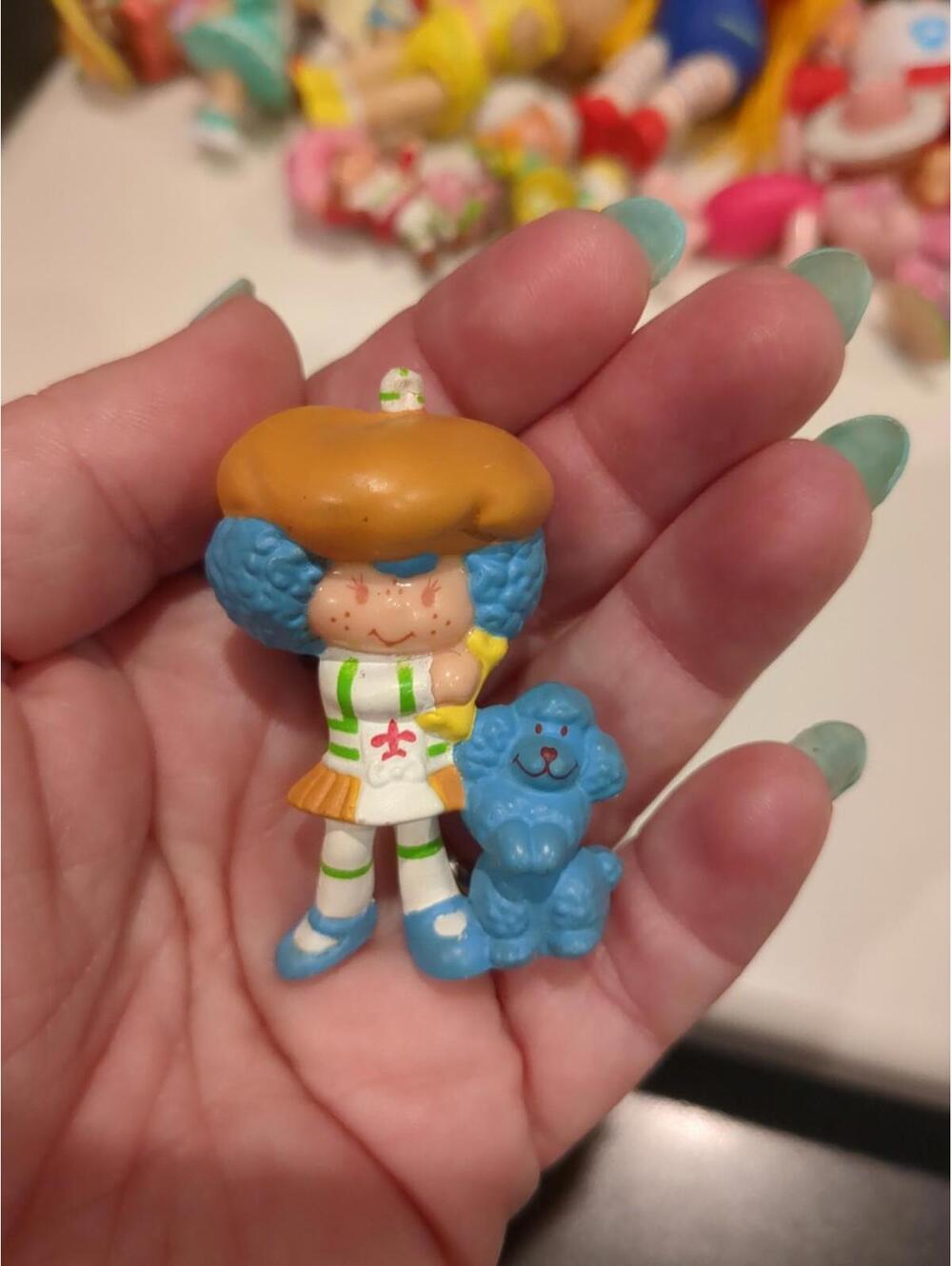 Vintage Strawberry Shortcake Crepe Suzette with Poodle Eclair Kenner 2”